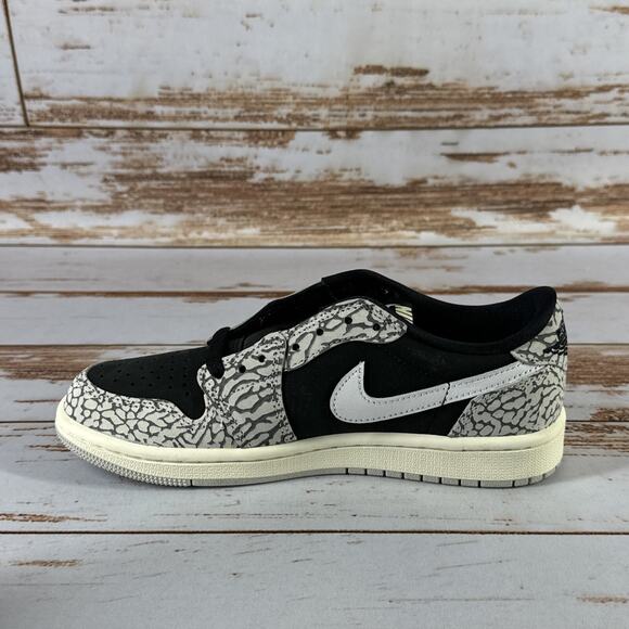 Nike Air Jordan 1 Retro Low Black Cement Elephant CZ0775-001 Women's Sz 6 - Picture 3 of 9